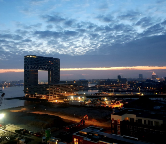 Weer een penthouse in Pontsteiger te koop: vraagprijs € 8,8 miljoen