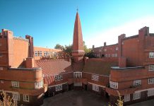 Het Schip is in nood