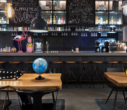 Worstelen en pingpongen in de Hotelnacht bij The Moxy