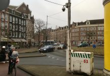 Politie waakt met camera op Hugo de Grootplein