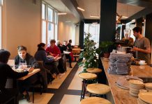 Bij Schuurmanoomkensgrassotti sjeest de tijd voorbij