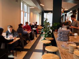 Bij Schuurmanoomkensgrassotti sjeest de tijd voorbij