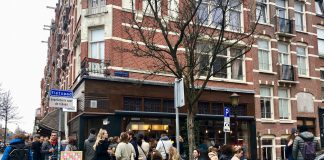 Veel toeloop bij opening café Gebrouwen door Vrouwen