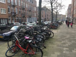 Meer autoparkeerplekken weg voor de fiets
