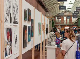 Reis langs kunst in De Hallen