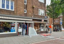 Plofkraak bij tabakszaak Postjesweg, politie zoekt getuigen