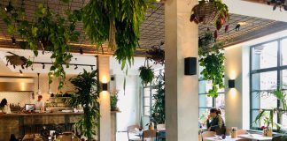 Selamat makan bij Benji’s in De Baarsjes