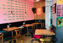 Veel rum en Surinaamse saté bij Carribean BBQ-bar Boótoe