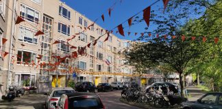 Martin Vlaarkade in Westerpark kleurt oranje