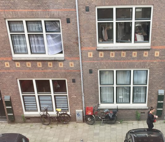 Om de hoek in de Zeeheldenbuurt