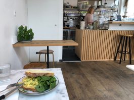 Fake-eiersalade bij Van de Markt in Oud-West