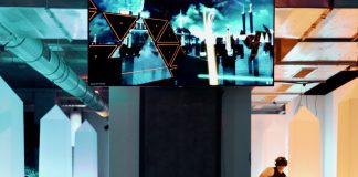 Spelen met Virtual Reality op Sloterdijk