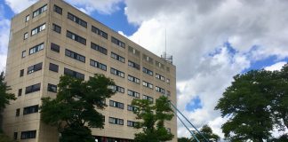 350 appartementen op terrein FNV-gebouw