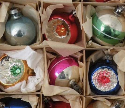 Van Eesterenmuseum zoekt meubelen uit jaren ’50 (en kerstballen!)
