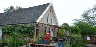 Buurtboerderij Ons Genoegen viert jubileumfeest
