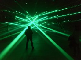 Licht- en kunstinstallatie SKALAR in Gashouder