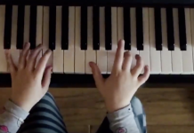 Actiegroep Tram 14 brengt protestlied bij afscheid Alexandra van Huffelen (GVB)