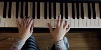 Actiegroep Tram 14 brengt protestlied bij afscheid Alexandra van Huffelen (GVB)