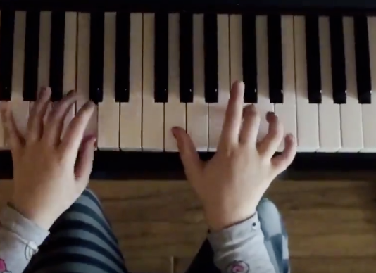 Actiegroep Tram 14 brengt protestlied bij afscheid Alexandra van Huffelen (GVB)