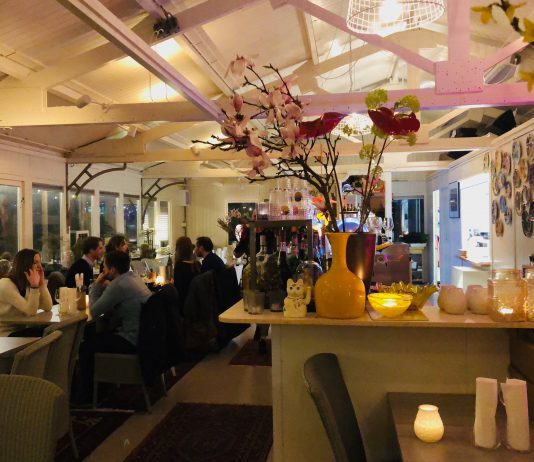 In het drijvende restaurant van ‘Master Chef’ Gary Loen is genialiteit troef