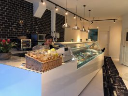 Indonesisch eten uit de Jan van Galenstraat als troost in bange dagen