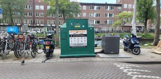 Gemeente: oude kleren thuishouden