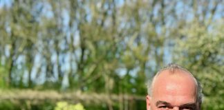 De bij als basis -Column Jeroen van Berkel, dagelijks bestuurder stadsdeel West