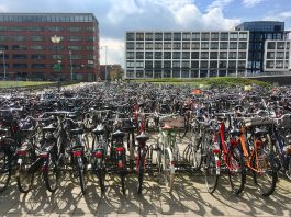 Proef met deelfietsen langs metrolijn in West