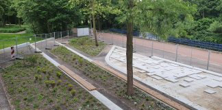Fontein en nieuw terras bij ingang Rembrandtpark