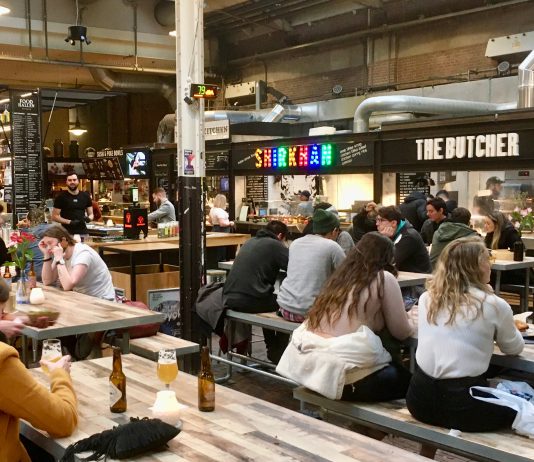 Land mag weer open: horeca en cultuur tot 10 uur ’s avonds