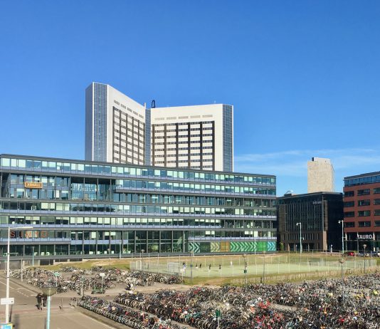 Ruim 300 huurwoningen en fietsenstalling bij station Sloterdijk