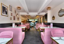 Turks ijs van geitenmelk bij Lawa in Nieuw-West