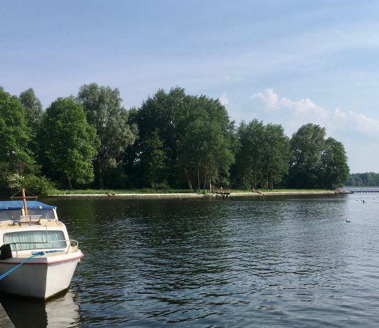 Sluis in Nieuw-West vaker dicht om Sloterplas schoon te krijgen