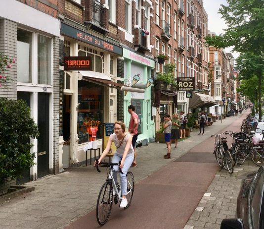 J.P. Heijestraat verandert op Vaderdag in vintage straatmarkt