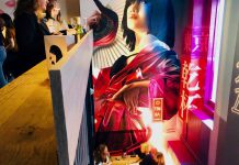 Ramen slurpen tussen de straatkunst