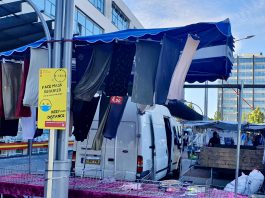 Verplicht mondkapje alleen buiten (en binnen de hekken) op de markt Plein ’40-’45