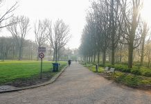Gewonde man in Erasmuspark, politie staat voor mysterie