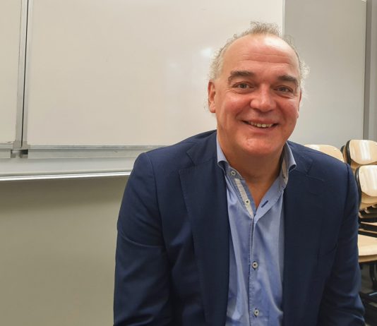 Stadsdeelbestuurder Jeroen van Berkel (50) plotseling overleden