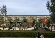 ‘Mijnheer Howard en Mevrouw Rosa’ verlaten Wachterlied