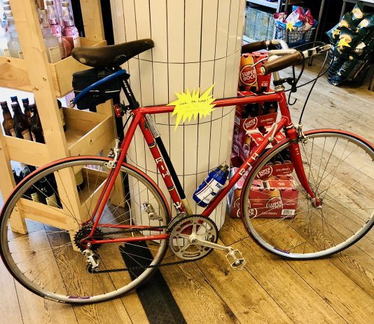 Naar het café voor een kerstboom, fiets of wc-papier