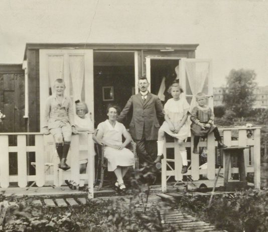 Volkstuinieren in Nut en Genoegen toen