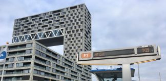 Pont naar NDSM-terrein heet nu F7, kleur oranje