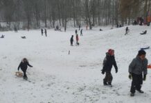 Hier vind je de fijnste plekken om te sleeën in West