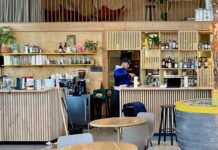 Wereldse pick-up lunches bij Yellow House in Houthaven