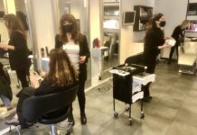 Kapster Wida: ‘Ik miste mijn klanten, het is mijn leven’