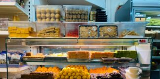 Lentefeest (‘Holi’) met Little India Supermarket