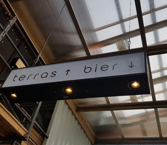 Horeca in West struint arbeidsmarkt af