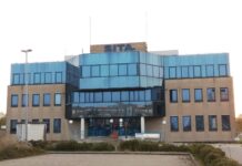 Op de plek van dit kantoorgebouw komt de eerste basisschool van Sloterdijk