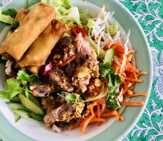 Viet View in de Foodhallen is een corona-ommetje waard