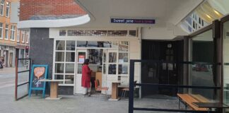 Sweet Jane in pand Chinees op de Jan Eef (soort van ) open